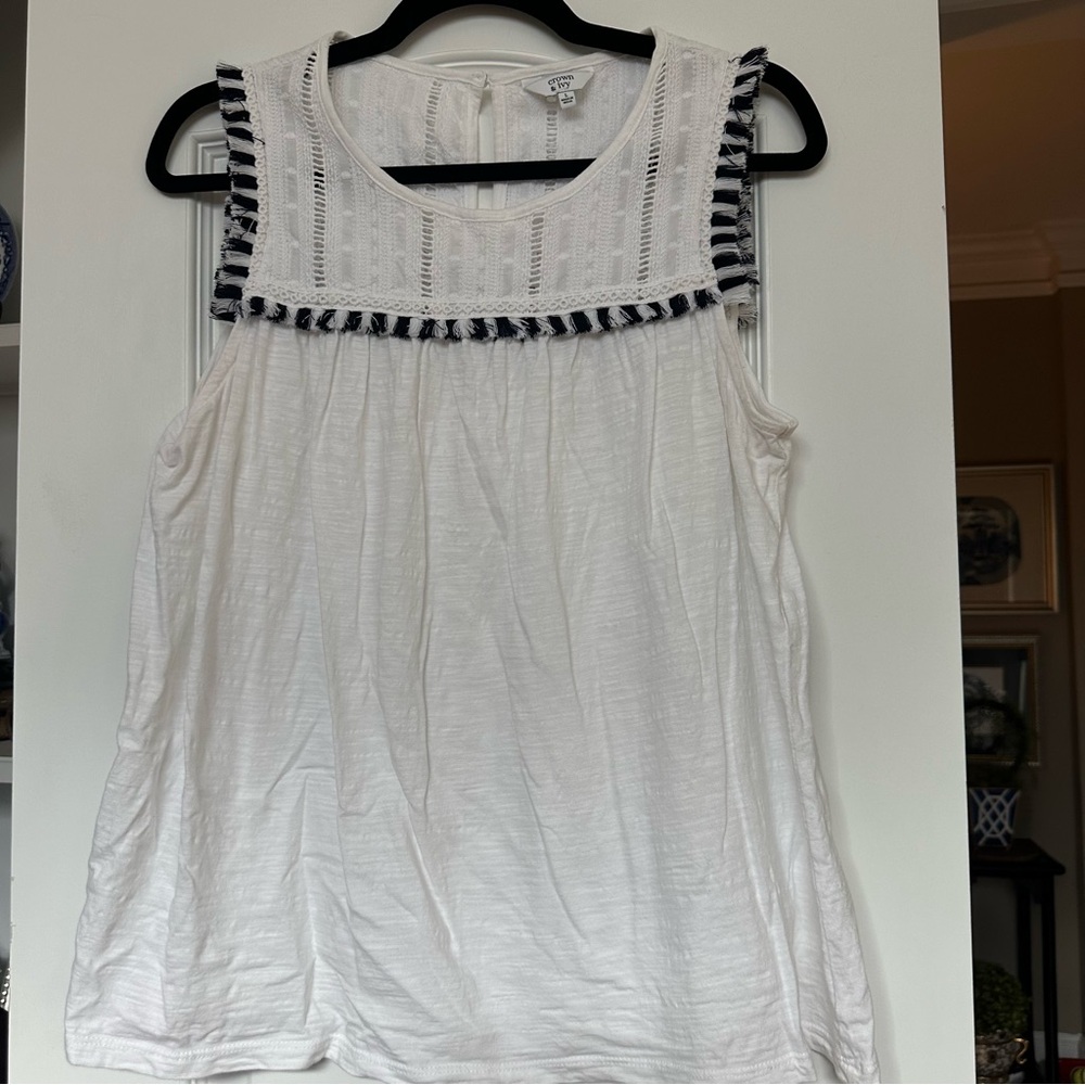 CROWN & IVY - white sleeveless embroidered yoke fringe top with navy trim